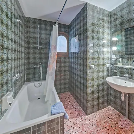 Richelieu By Interhome Calp